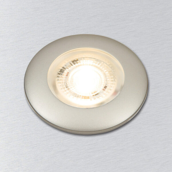 F-19 Mini warmweiß mit Dekorring nickel